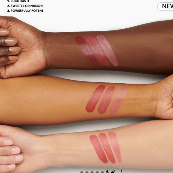 M•A•C LIMITED EDITION LOVE STRUCK SET - Picture 9 of 13